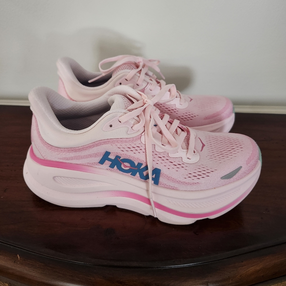 Hoka Pink Bondi 9 Size 6